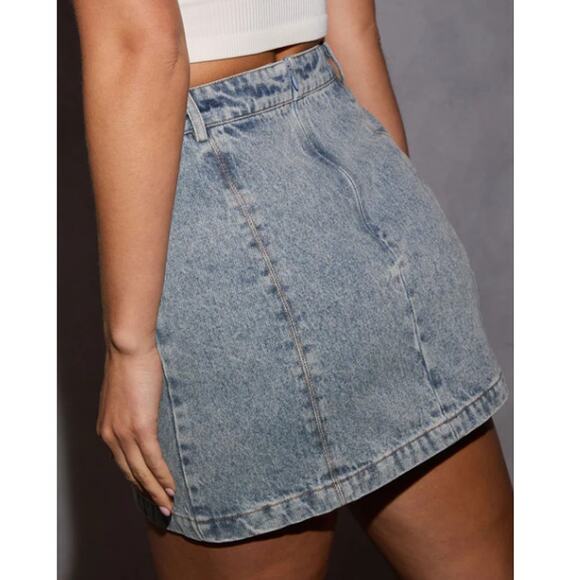 VICI Women's Dark Denim Arlin Zipper Accent Mini Skirt Size M - Picture 2 of 11